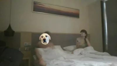 武汉出差，杰哥约到了一个骚女，一晚上操了她3次，高潮迭起